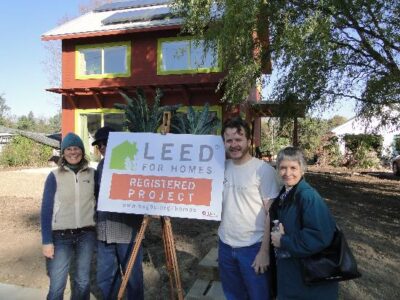 Moving Into The NewenHouse Kit Home(2) Image